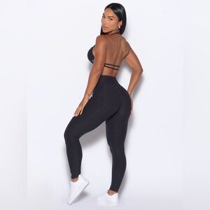 Bombshell Sportswear Curves 2.0 Leggings BNWT Size Medium